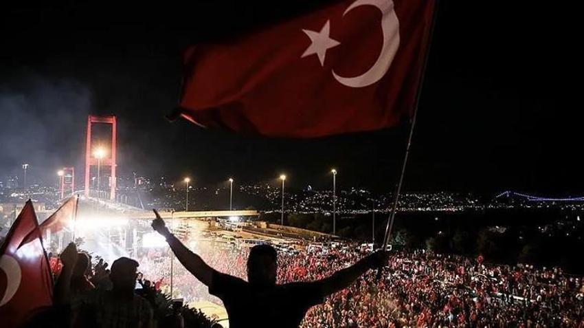 15 TEMMUZ RESMİ TATİL Mİ? 15 Temmuz Günü Kamu Kurumları Açık Mı? 15 Temmuz Çarşamba Hastaneler ve Bankalar Kapalı Mı?