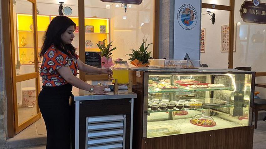 Atıl durumdaki bedesten kadınların üretim üssü oldu: 25 kadının gücüyle yeniden açıldı!