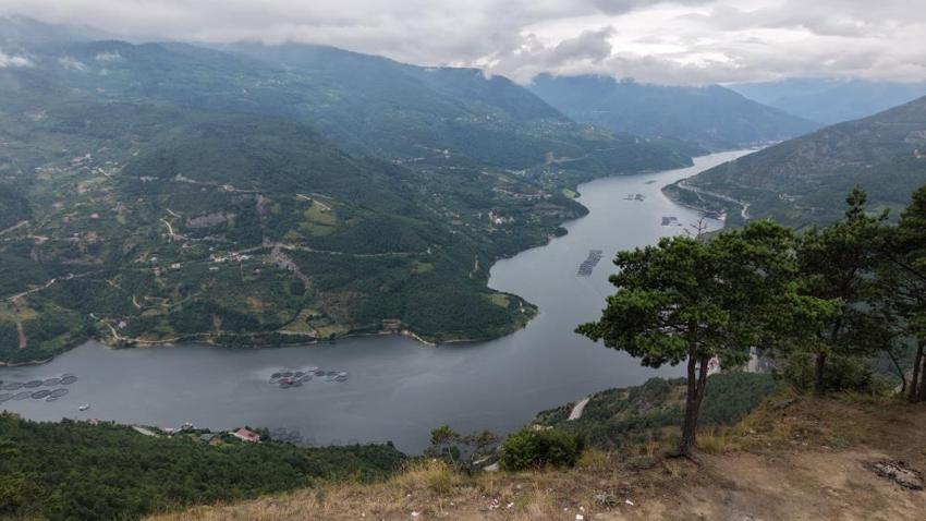 Norveç değil Artvin! Borçka'nın Adagül Köyü fiyort manzarasıyla ezber bozuyor