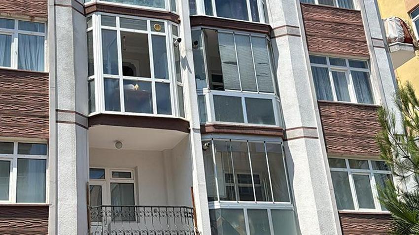 Samsun'da kötü koku şikayetiyle girilen evde kadının cansız bedebi bulundu! Ablasının cesediyle bir hafta yaşadı