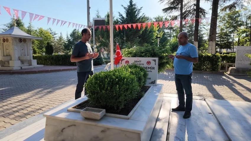 Herkes kahramanının mezarına koştu: Şehit Ömer Halisdemir dualarla anıldı