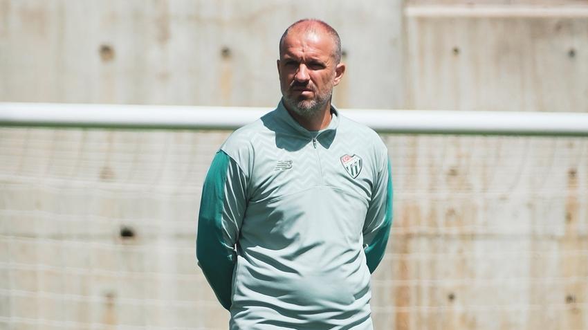 Bursaspor'da Mustafa Er 'kendine takım bul' dedi, Eskişehirspor transfer için düğmeye bastı