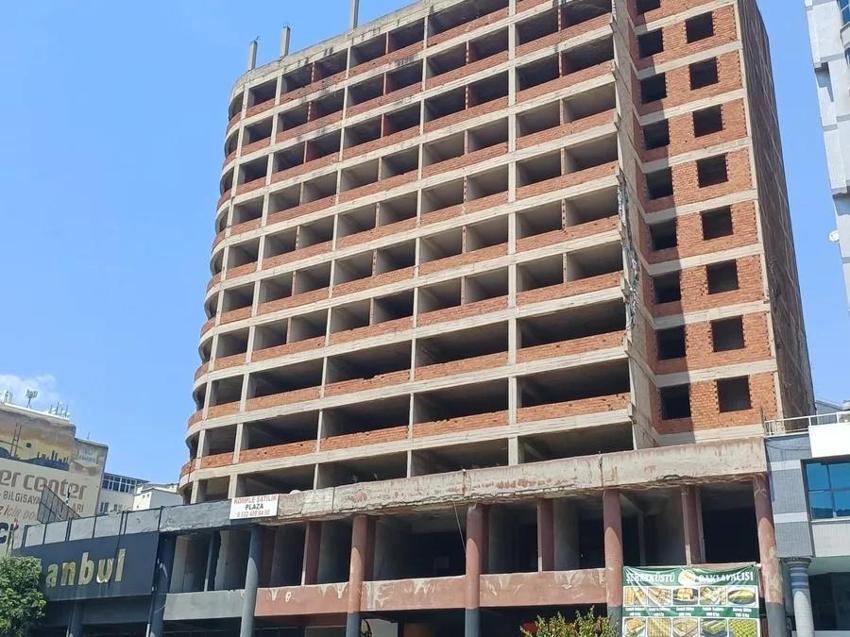 Bursa'da şehrin en merkezi yerindeki plaza satılıyor: Değeri belli oldu