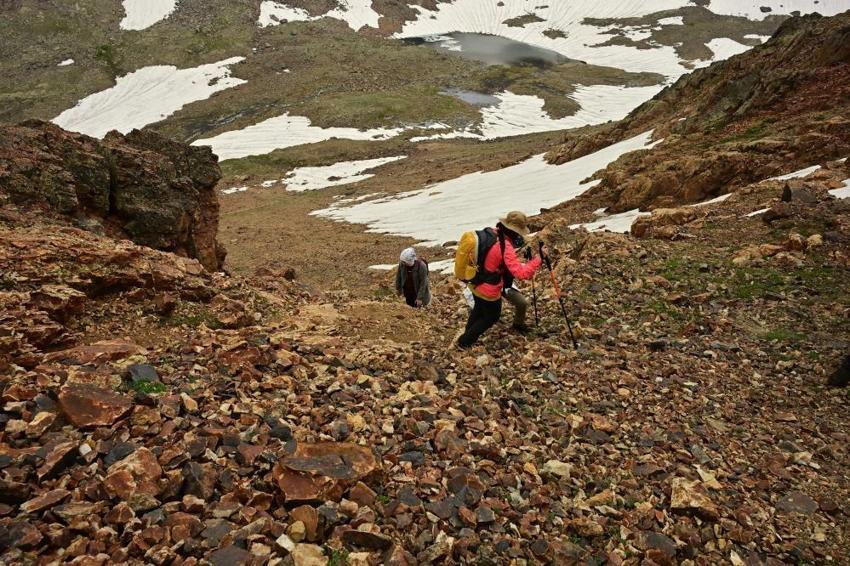 Gümüşhane'de doğaseverlerin uğrak yeri oldu! Bir tabur askerin göl altındaki şehadet hikayesi