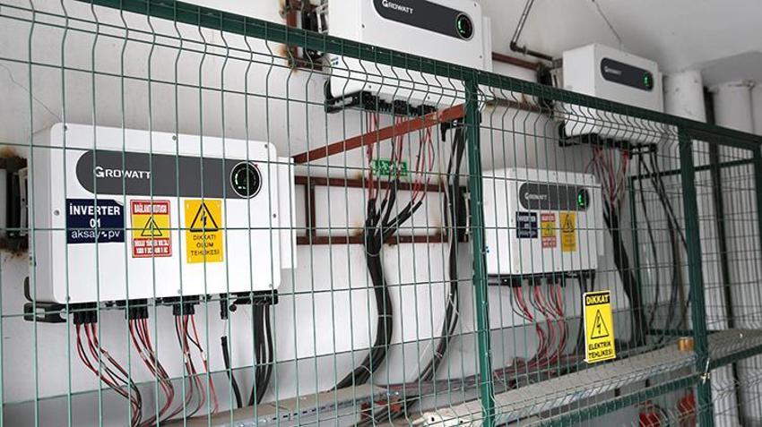 32 yıl sonra İstanbul'dan memleketi Bitlis'e döndü, kurduğu sistemle elektrik faturası ödemekten kurtuldu!