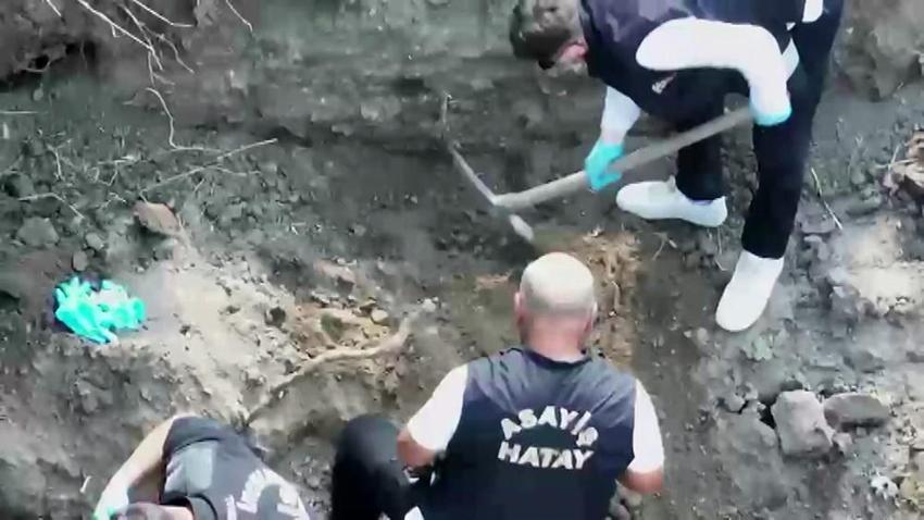 14 yıl sonra gelen itiraf korkunç gerçeği ortaya çıkardı! Öldürüp portakal bahçesine gömmüşler