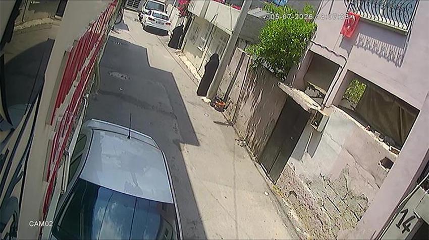 Adana'da filmleri aratmayan olay... Çarşaf giyip keşif yaptılar, 40 dakikada servet çaldılar