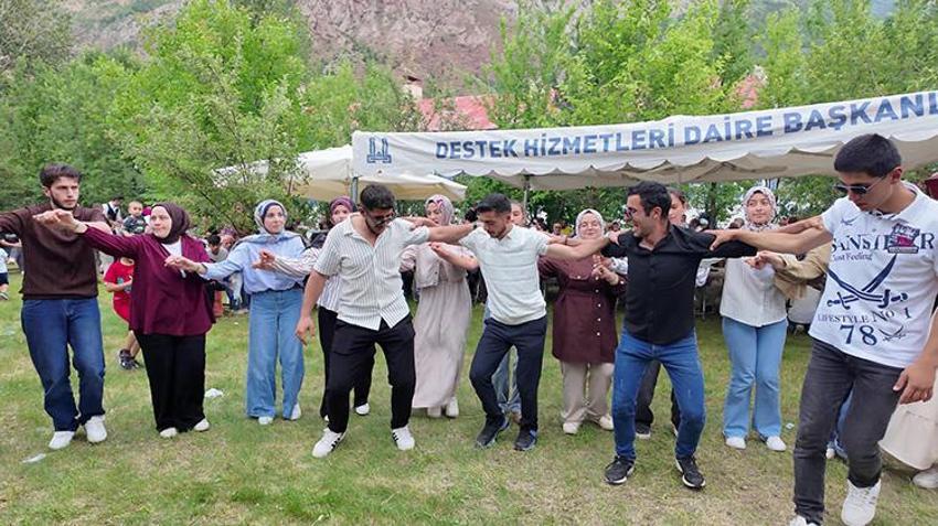 Erzurum'da unutulmaz kültür buluşması: 'Kaysefe Şenliği' yüzlerce kişiyi bir araya getirdi!
