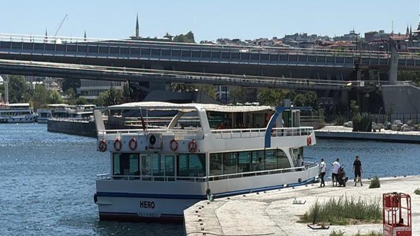 Haliç'te tur teknesi faciası! Denize düşen personelin cansız bedeni bulundu: Dehşet anları kamerada