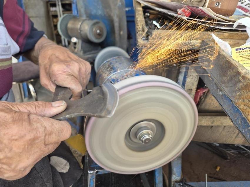 Eskişehirli ustanın en büyük derdi çırak bulamamak: Meslek eskidi artık gelmiyorlar