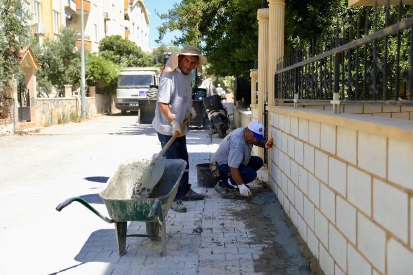 Didim'de sokaklar yenileniyor! Efeler Mahallesi’nde parke taşı seferberliği tamamlandı!