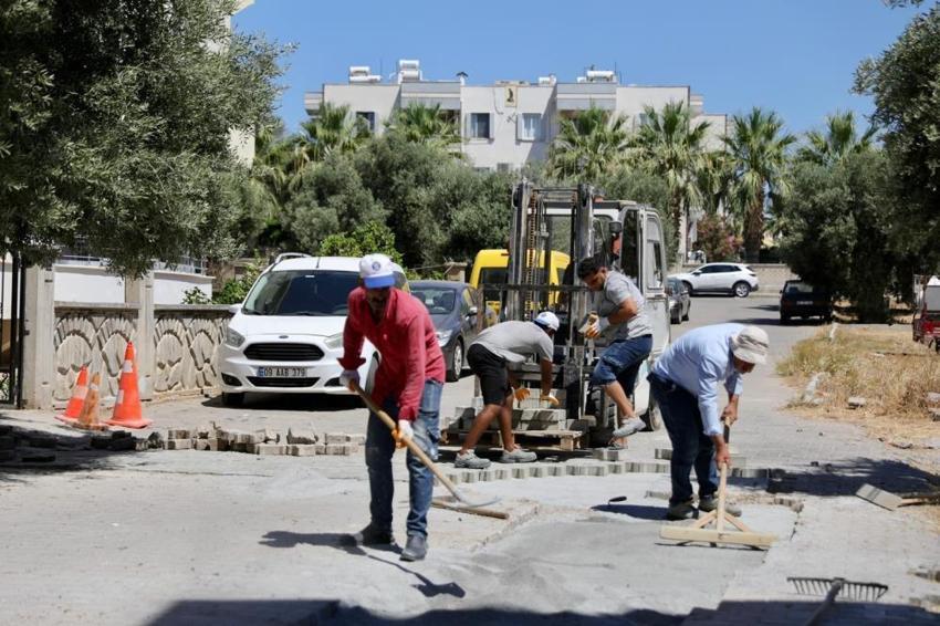 Didim'de sokaklar yenileniyor! Efeler Mahallesi’nde parke taşı seferberliği tamamlandı!