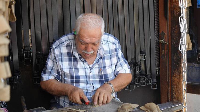 2 metrekarelik dükkanında üretiyor, 81 ile gönderiyor! 'Bir külah dondurma fiyatına satıyorum'