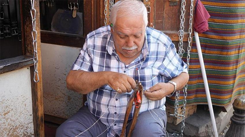 2 metrekarelik dükkanında üretiyor, 81 ile gönderiyor! 'Bir külah dondurma fiyatına satıyorum'