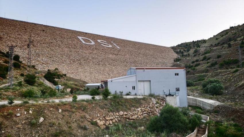Enerji de sulama da ona emanet: Toroslar'ın arasında ekonomiye değer katıyor