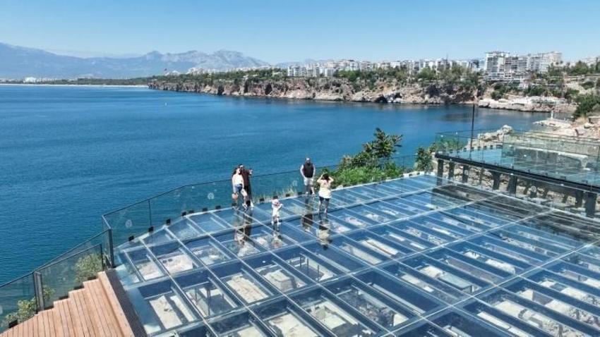 2 bin yıllık hazine ziyaretçilere açıldı: Antalya Hıdırlık Kulesi kapılarını açtı