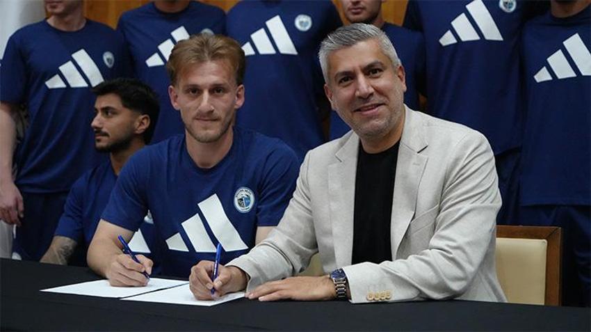 Erciyes 38 FK'dan Bolu kampında toplu imza şov: 11 yeni transfer birden!