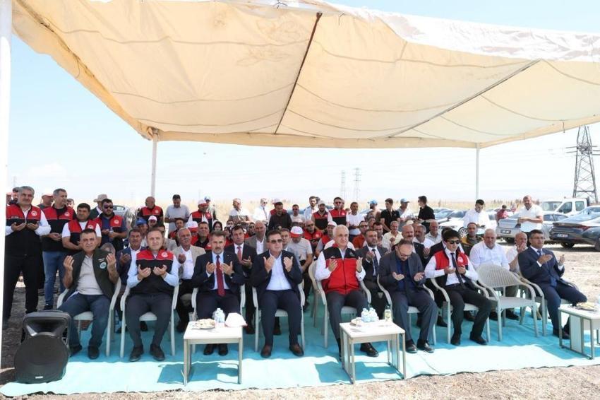 Muş Ovası'nda 66 yılın rekor bereketi! Hasat başladı,11 milyar liralık dev katkı sağlayacak