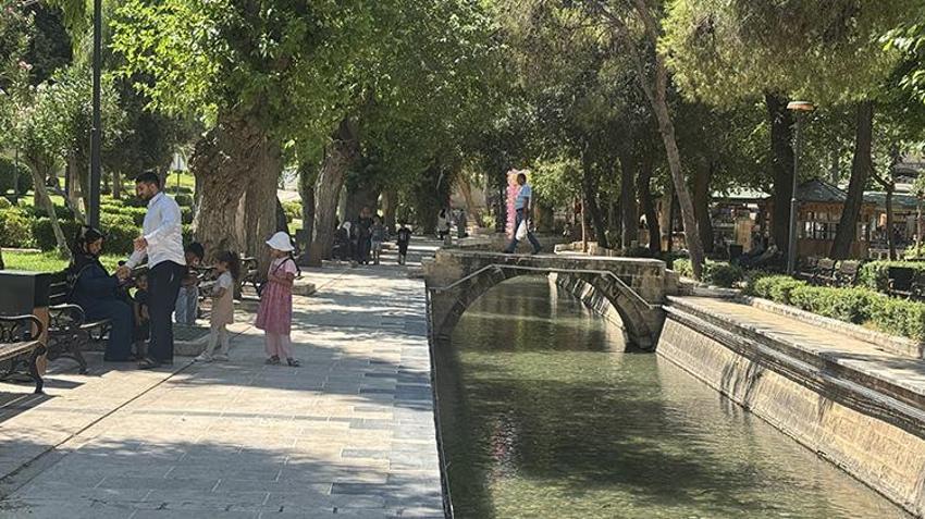 Gaziantep ve çevre illerde sıcak hava hayatı olumsuz etkiliyor! Termometreler 40 derece seviyesinde