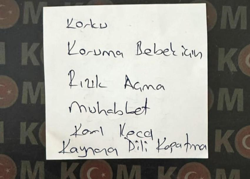 Gaziantep'te pes dedirten operasyon! Dua karşılığı para topladı, büyü ve beddua içerikli kağıtlar şoke etti