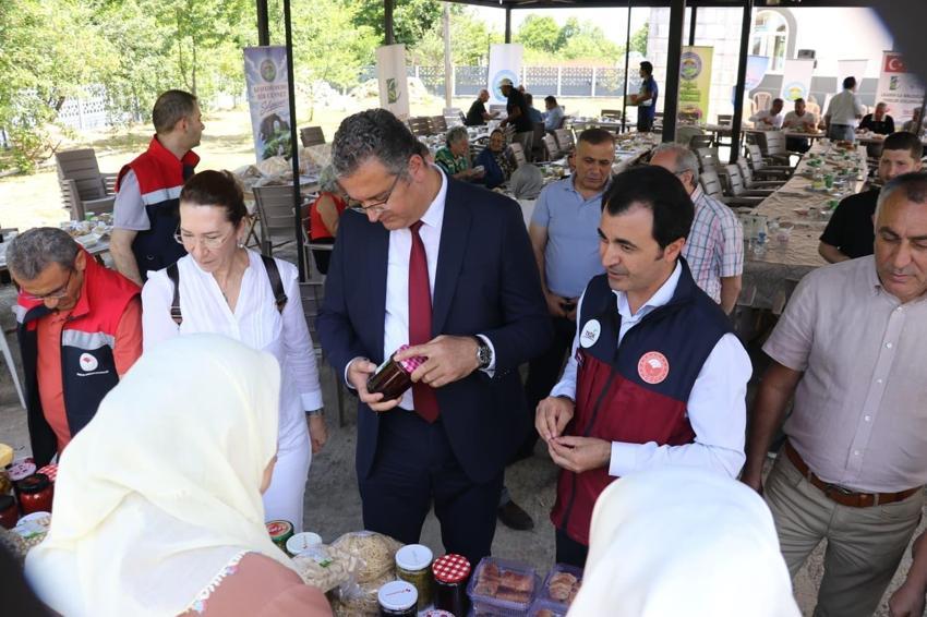 Samsun'un en önemli doğal zenginliklerinden coğrafi işaretli Salıpazarı kestane balında hasat başladı