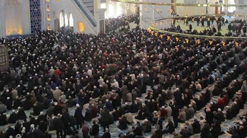 24 TEMMUZ CUMA HUTBESİ TAM METNİ PDF: Diyanet cuma hutbesinin konusu “İslam Medeniyeti”