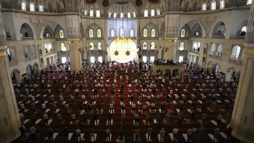 24 TEMMUZ CUMA HUTBESİ TAM METNİ PDF: Diyanet cuma hutbesinin konusu “İslam Medeniyeti”