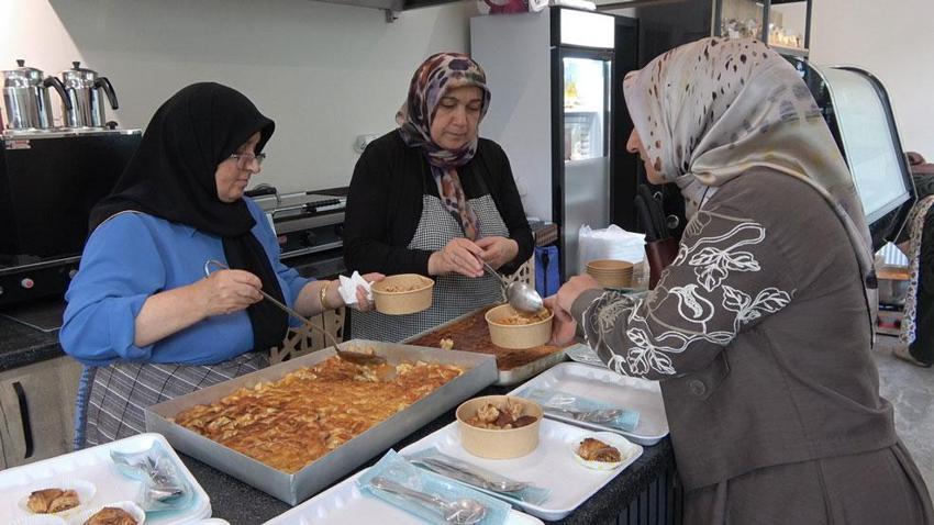 13 kadın girişimci yaptıkları ürünleri Türkiye'nin dört bir yanına gönderiyorlar