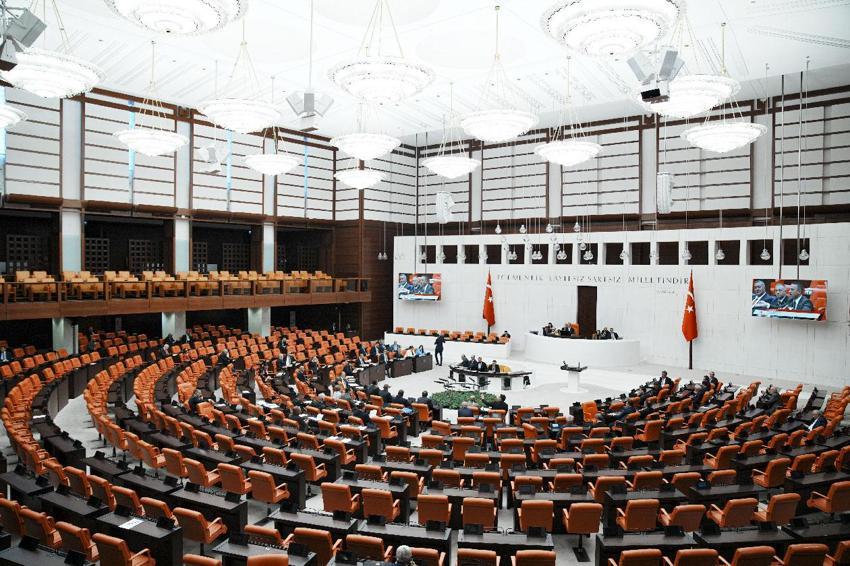 En düşük emekli maaşı 23 bin 552 TL oldu! Teklif TBMM’de kabul edildi ve yasalaştı