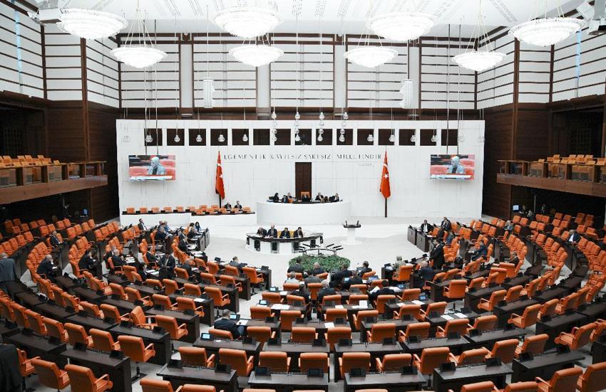 En düşük emekli maaşı 23 bin 552 TL oldu! Teklif TBMM’de kabul edildi ve yasalaştı