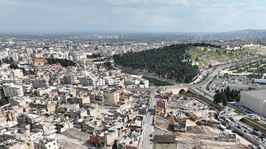 Şanlıurfa’nın göbeğinde sır! Gecekonduların altından 'ölüler şehri' ortaya çıktı!