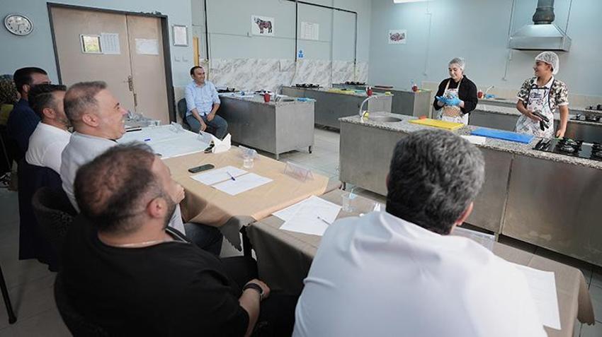 Erzurum'un unutulan lezzetlerini yeniden döndürmek için harekete geçtiler! Bu liseye yetenek sınavıyla giriliyor: Geleceğin şefleriyle dünya sahnesine taşınacak