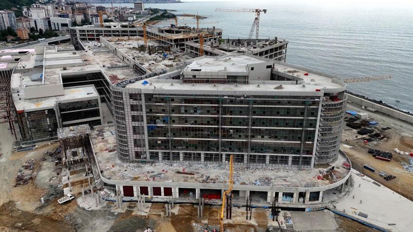 Sağlık Bakanı Kemal Memişoğlu Rize'ye müjdeyi verdi: Şehir Hastanesi 2027 yılında hizmete girecek