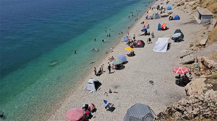 Burası ne Akdeniz ne de Ege! Doğu Anadolu'nun parlayan yıldızı tatilci akınına uğruyor