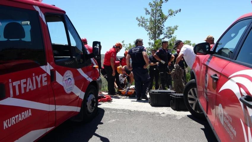 Antalya'da katliam gibi kaza! Kamyonet, uçuruma yuvarlandı; aynı aileden 5 kişi öldü