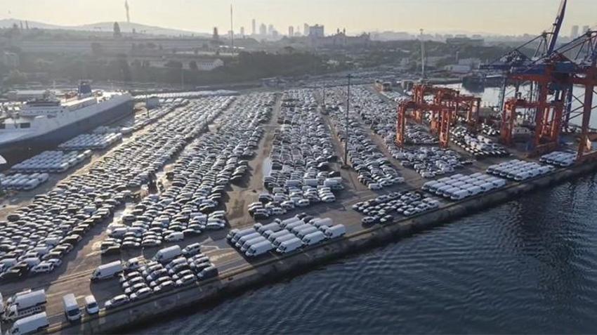 Görenler dönüp bir daha baktı: Haydarpaşa’da dikkat çeken görüntü!