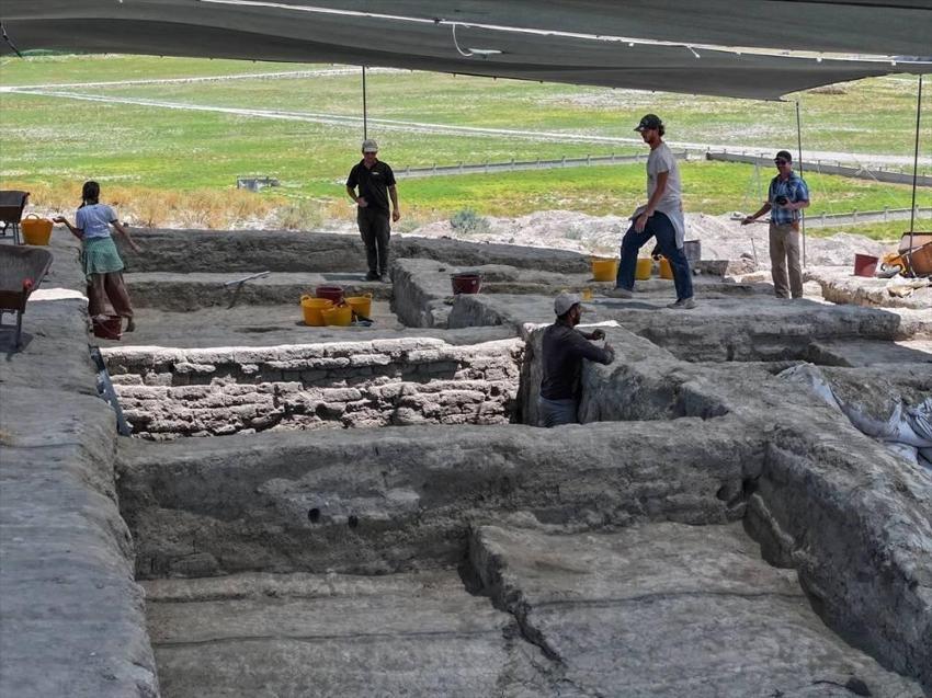 Meğer 1600 yıl önce de çocuklar aynı yöntemle korunmuş! Konya'da bulunan tarihi miras ortaya çıktı