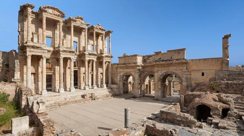 Efes’te sıra dışı mezar: 1200 yıl önce yan yana gömülen ikizlerin sırrı