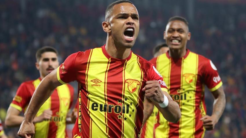 Göztepe’nin kasası dolacak! Dennis, Arda Okan değil Juan, 18 milyon Euro'ya transfer oluyor
