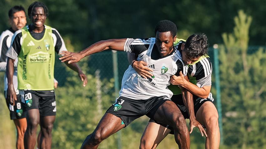 Kocaelispor'da deprem! Kamptan kaçınca Selçuk İnan kapıya koydu