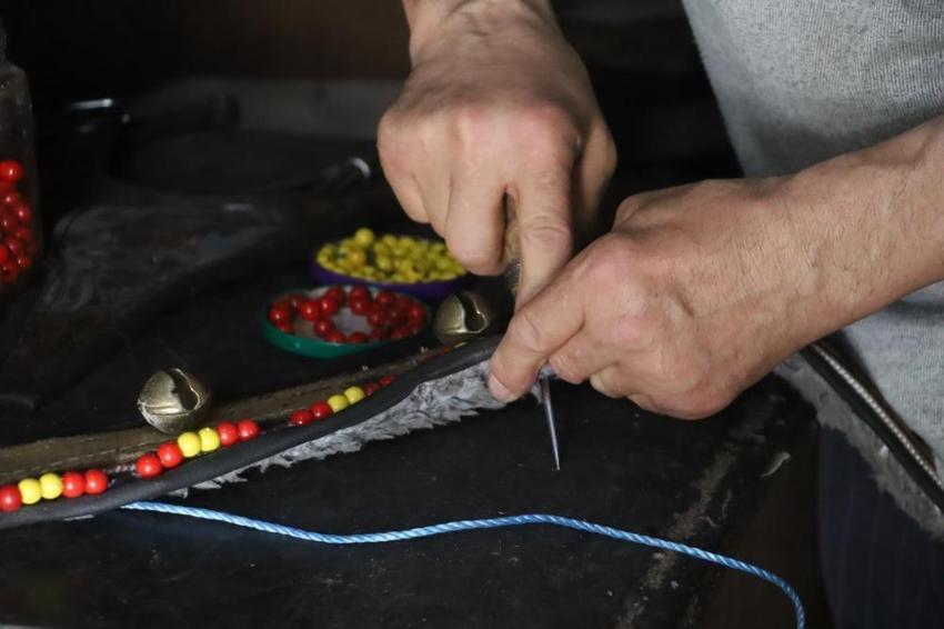 Dedesinden devraldı, 60 yıldır aynı tezgahta üretiyor! Yurt dışından sipariş yağıyor