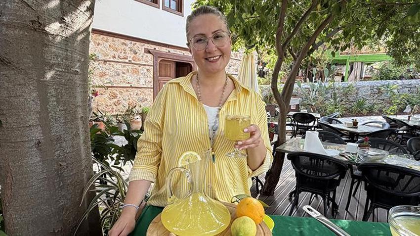 Türkiye'de benzeri yok: Görenler önce şaşırıyor sonra bağımlısı oluyor! Alanya'nın tescilli lezzeti yoğun ilgi görüyor