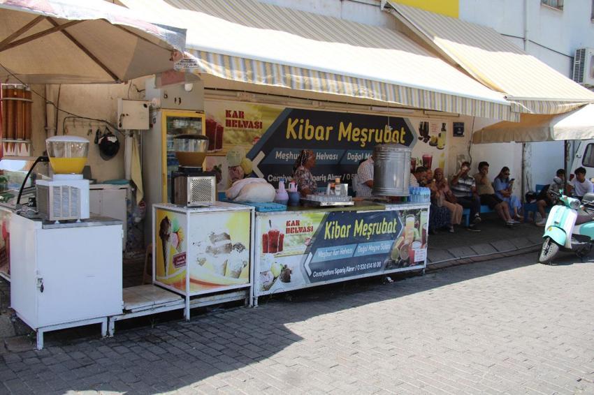Kavurucu sıcaklarda bir kaşığı serinletmeye yetiyor! Adeta yazı kışa çeviriyor