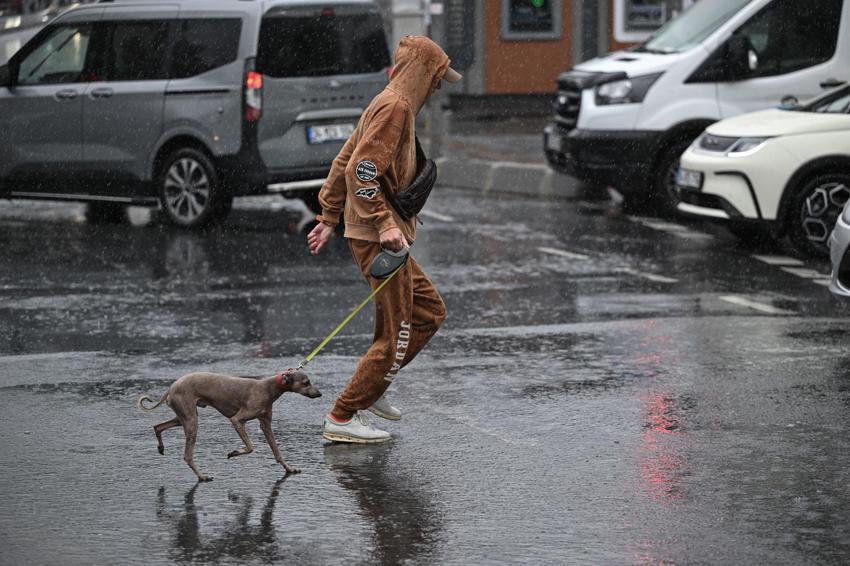 Sıcaklıklar mevsim normalinin altında seyredecek, Meteoroloji kuvvetli rüzgara karşı uyardı