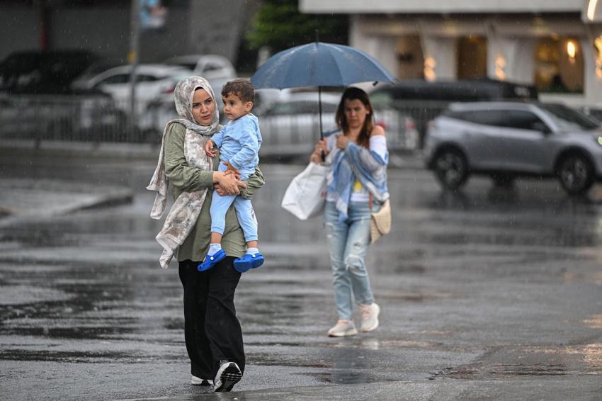 Sıcaklıklar mevsim normalinin altında seyredecek, Meteoroloji kuvvetli rüzgara karşı uyardı