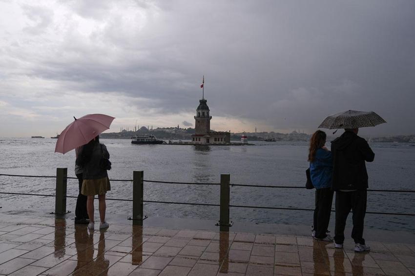 Sıcaklıklar mevsim normalinin altında seyredecek, Meteoroloji kuvvetli rüzgara karşı uyardı
