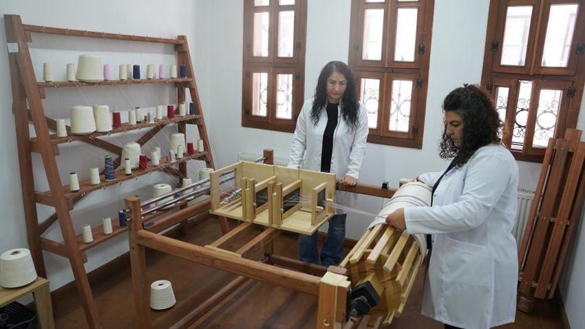 İstanbul'da modayı Tokatlı kadınlar belirliyor: Asırlık Dive dokuması podyuma çıktı