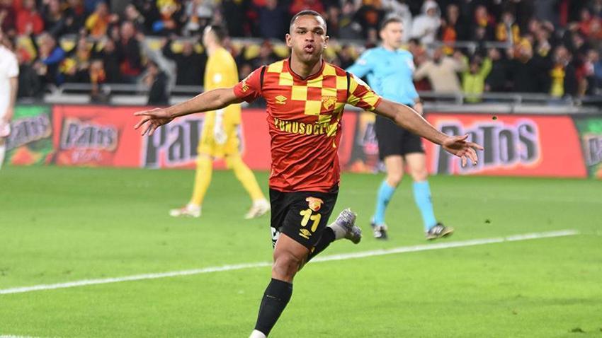 Göztepe milyon eurolar kazandı! Romulo, Emersonn, Olaitan derken son bomba patladı