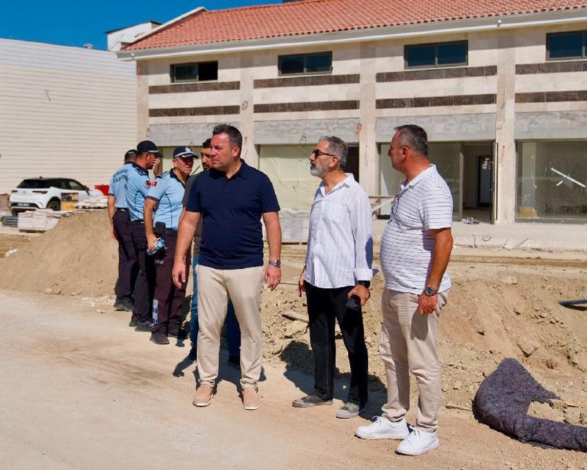 Kuşadası'nın yeni cazibe merkezi olacak kent meydanında sona gelindi