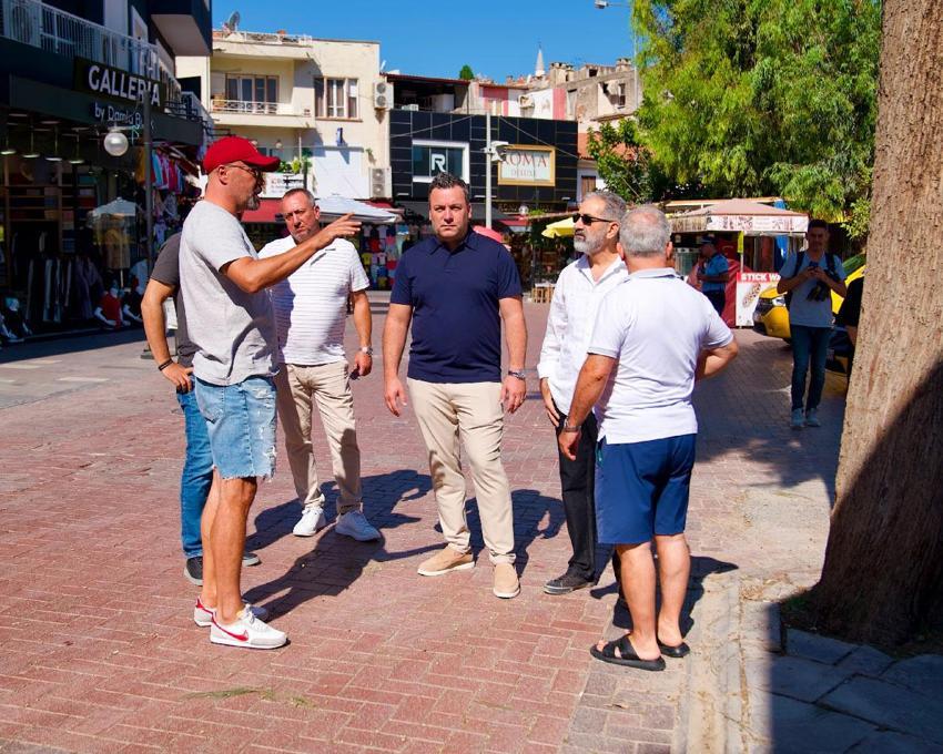 Kuşadası'nın yeni cazibe merkezi olacak kent meydanında sona gelindi